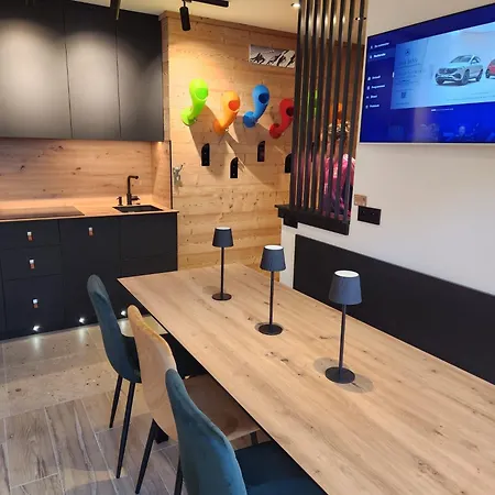 T3 - Emplacement Exceptionnel - Entree Independante - Entierement Renove Apartment